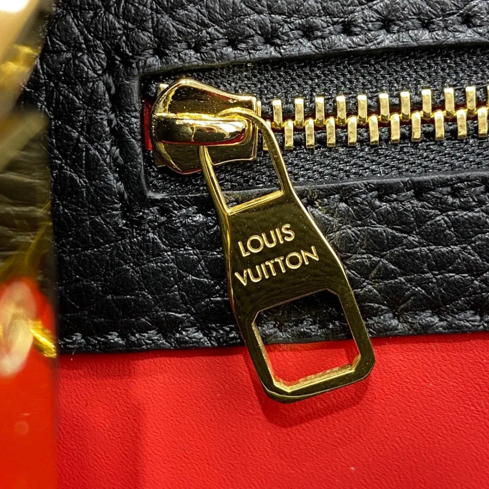 Bolsa Louis Vuitton Capucines Preta