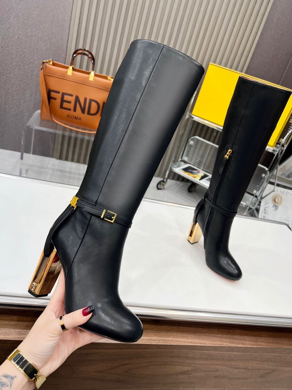 Bota Delfina Fendi