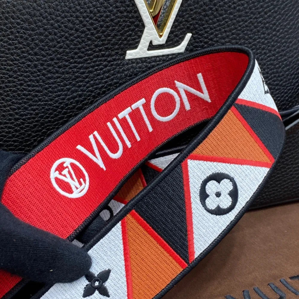 Bolsa Louis Vuitton Capucines Preta