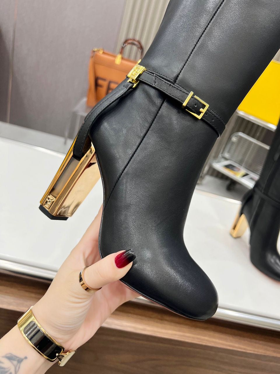 Bota Delfina Fendi