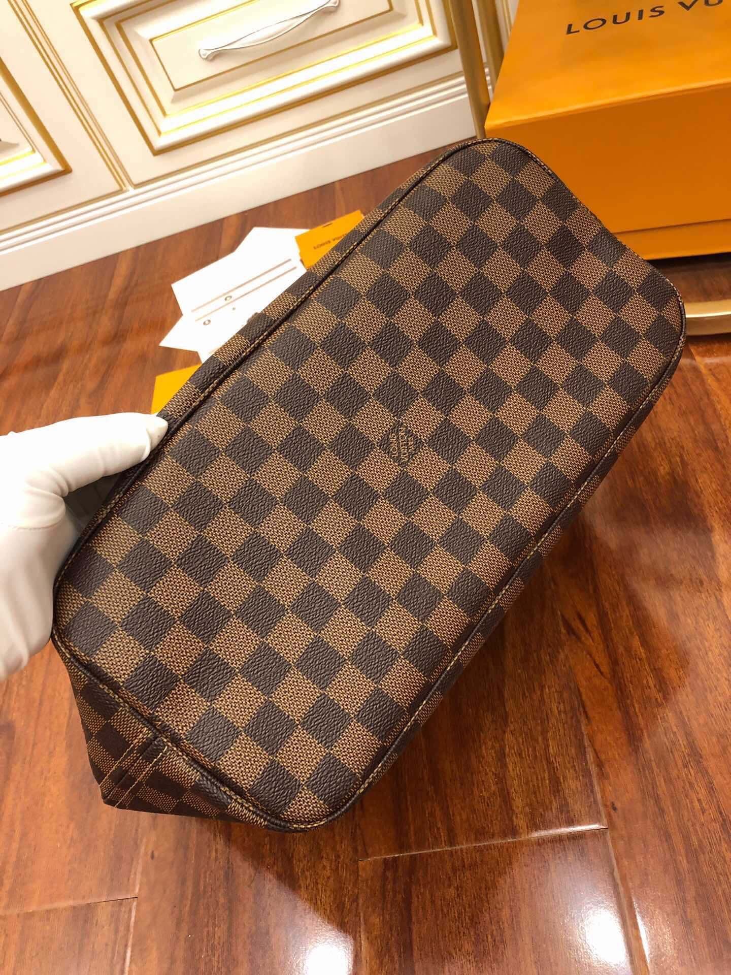 Bolsa Damier Ebène Neverfull MM LV