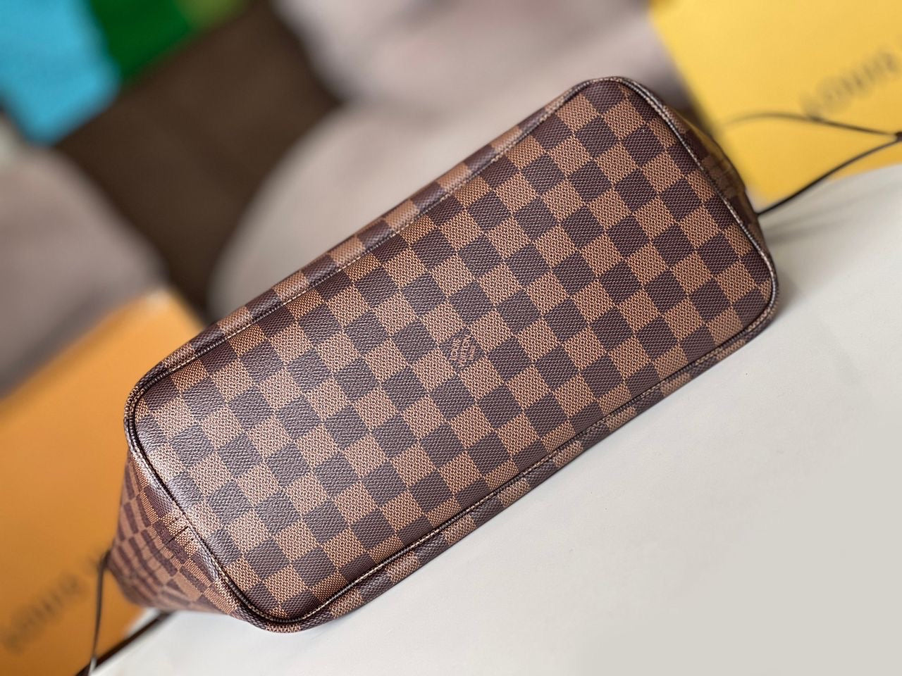 Bolsa Damier Ebène Neverfull MM LV