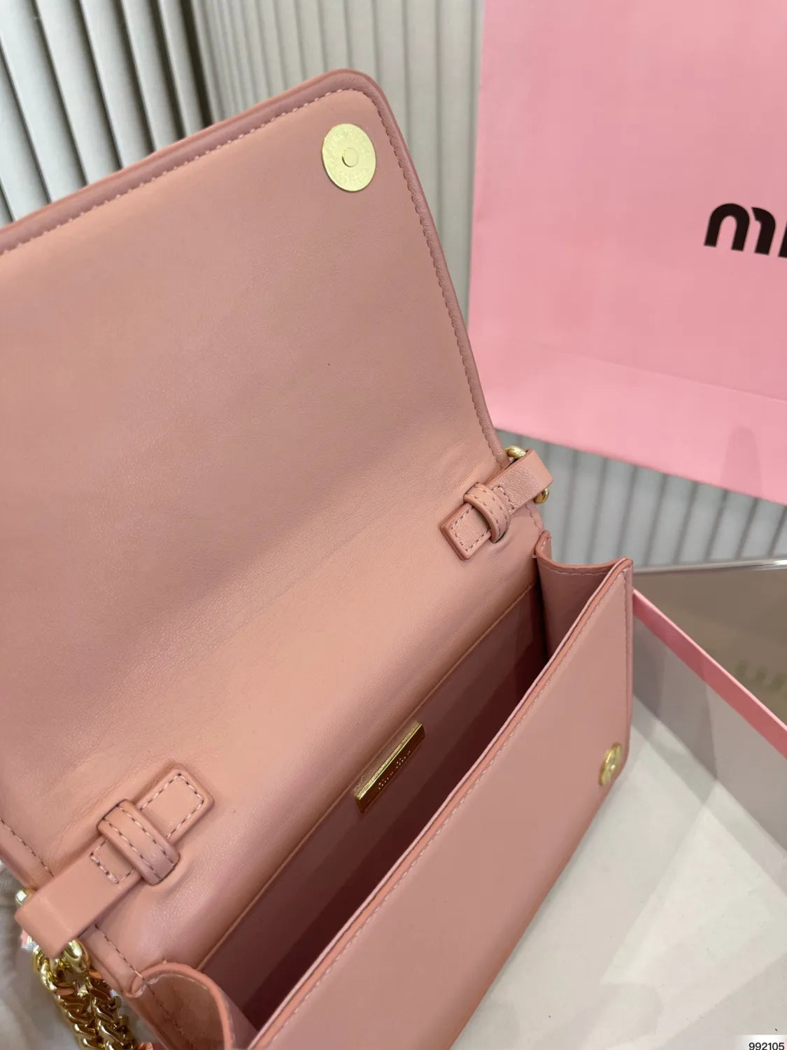 Bolsa Miu Miu matelassê em Veludo