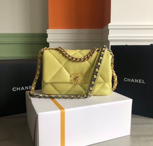 Bolsa Chanel 19