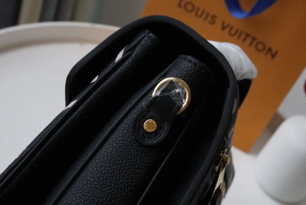 Pochete Metis Louis Vuitton