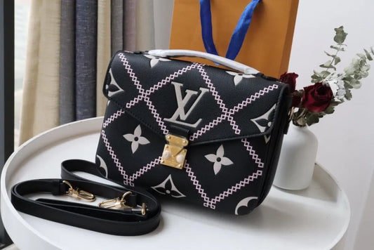 Pochete Metis Louis Vuitton