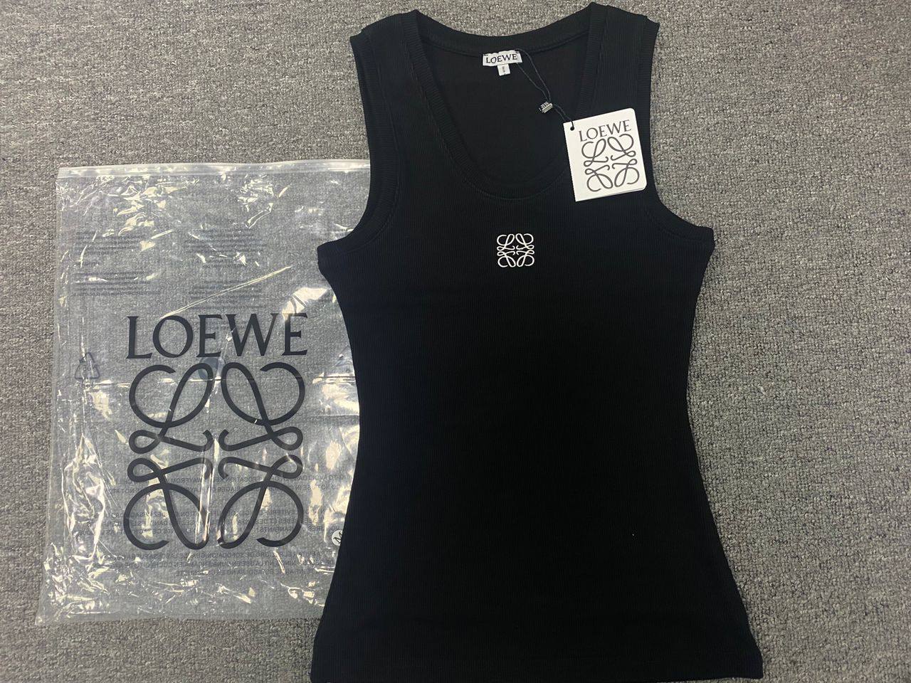 Camiseta Loewe